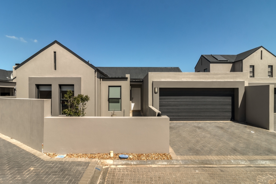 3 Bedroom Property for Sale in Aan de Wijnlanden Western Cape